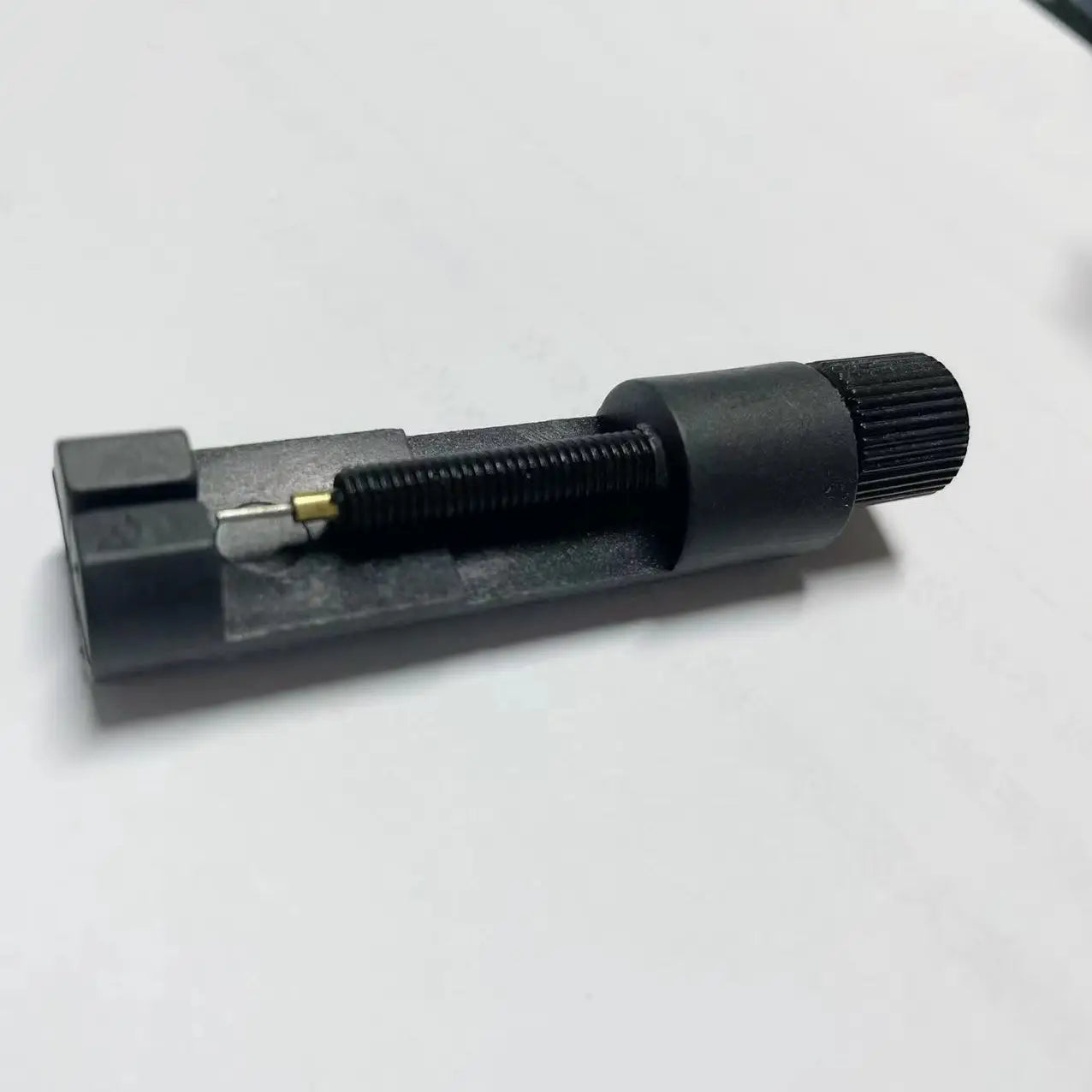 Metal Watch Repair Tool Adjusting Watch Strap Tool with Watch Pin Band Bracelet Link Pin Tool Remover Easy To Remover Adjust